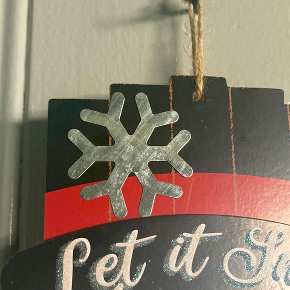 NWT Precious Holiday Glitter Let It Snow ⛄️ Snowman Decoration Sign w/ Metal ❄️ - Picture 7 of 11